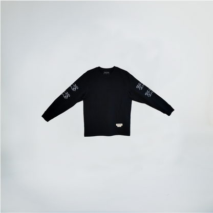 BLACK LONGSLEEVE T-SHIRT